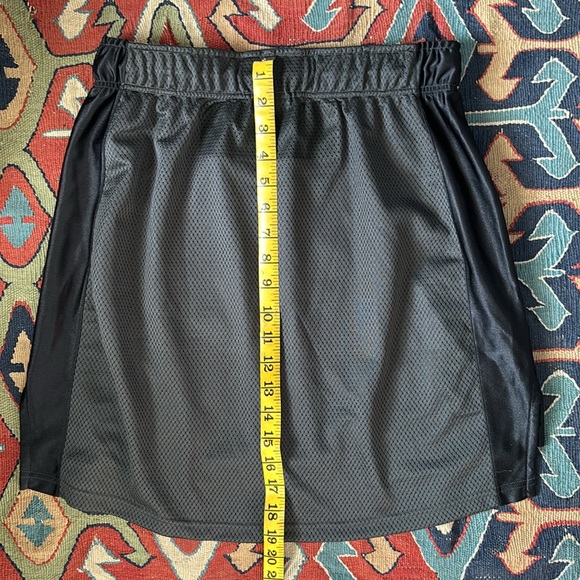 Nike Skirt - Picture 5 of 6